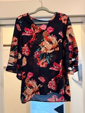 Floral V-Neck Women’s Top - Navy with Pink & Coral Blooms